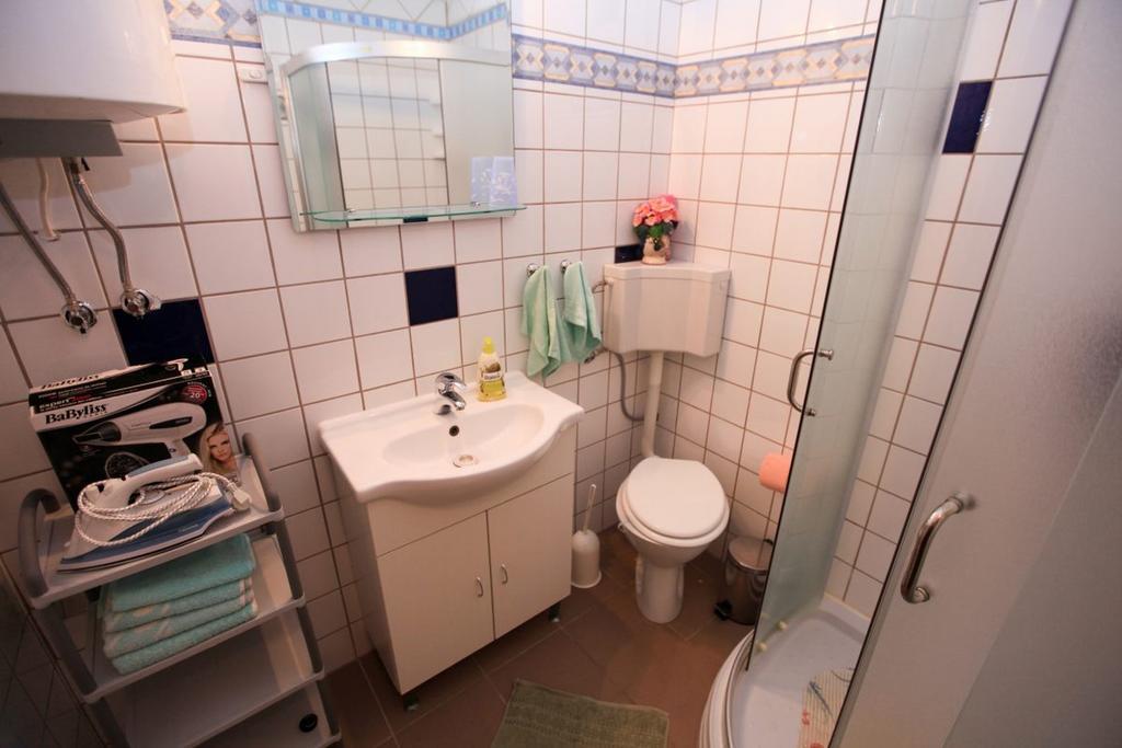 Apartments Franc Povljana Pokoj fotografie