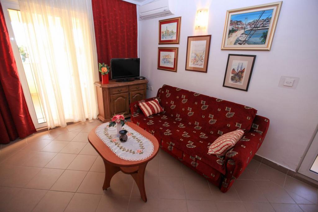 Apartments Franc Povljana Pokoj fotografie